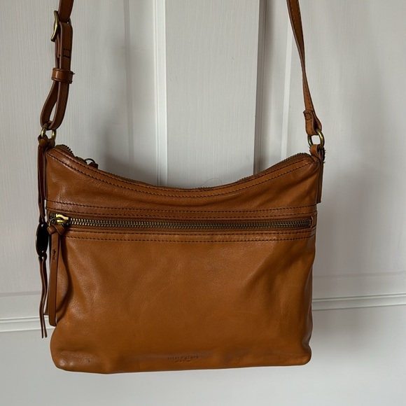 Margot Crossbody Bag With Adjustable Strap - Picture 4 of 13